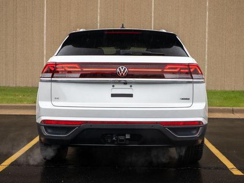 2026 Volkswagen Atlas Cross Sport 2.0T SE w/Technology 4MOTION