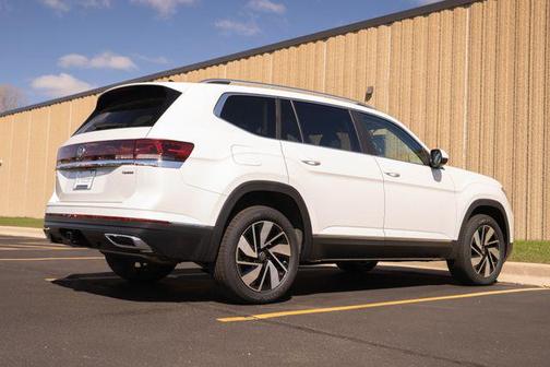 2025 Volkswagen Atlas 2.0T SEL