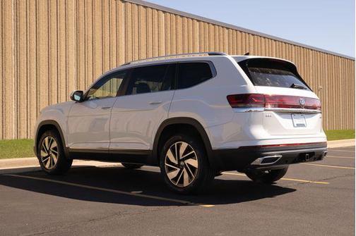 2025 Volkswagen Atlas 2.0T SEL