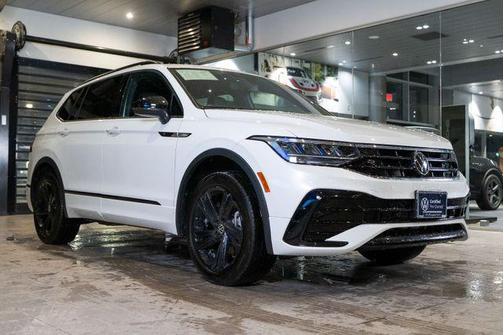 2024 Volkswagen Tiguan 2.0T SE R-Line Black 4MOTION