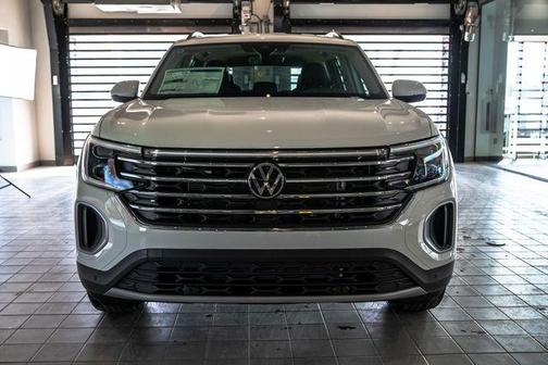 2025 Volkswagen Atlas 2.0T SE w/Technology 4MOTION
