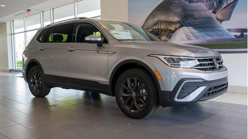 2024 Volkswagen Tiguan 2.0T SE 4MOTION