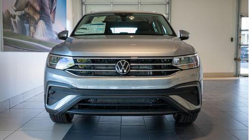 2024 Volkswagen Tiguan 2.0T SE 4MOTION