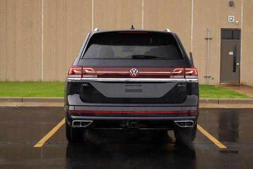 2025 Volkswagen Atlas 2.0T SEL Premium R-Line 4MOTION