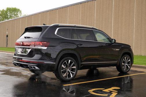 2025 Volkswagen Atlas 2.0T SEL Premium R-Line 4MOTION