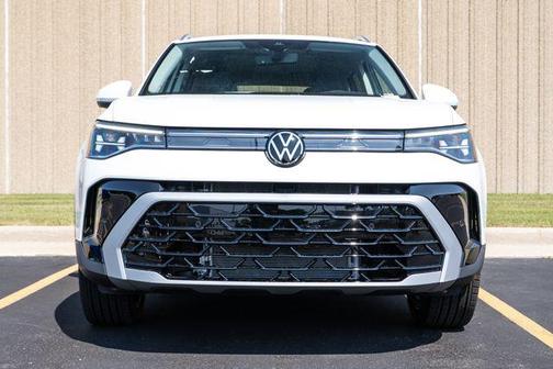 2025 Volkswagen Taos 1.5T SEL
