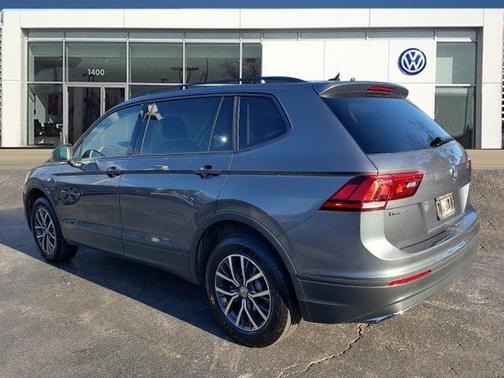 Photo 4 of 20 of 2021 Volkswagen Tiguan 2.0T S