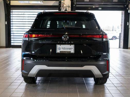 2025 Volkswagen Tiguan 2.0T S 4MOTION