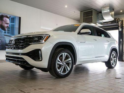 2024 Volkswagen Atlas Cross Sport 2.0T SEL