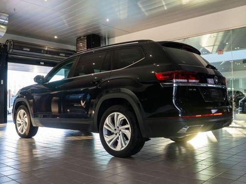 2023 Volkswagen Atlas 3.6L SE w/Technology