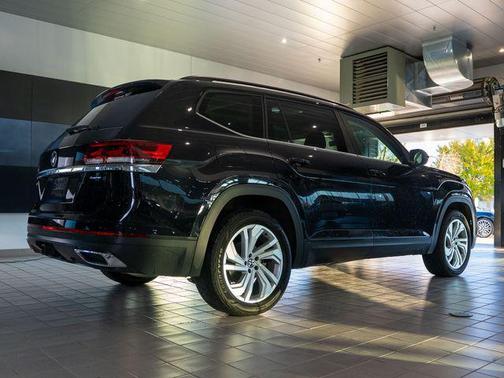 2023 Volkswagen Atlas 3.6L SE w/Technology