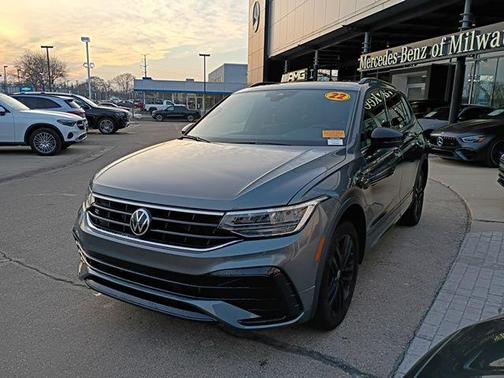 2022 Volkswagen Tiguan 2.0T SE R-Line Black 4MOTION
