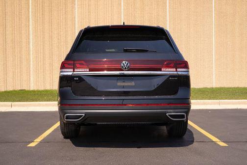 2025 Volkswagen Atlas 2.0T SE