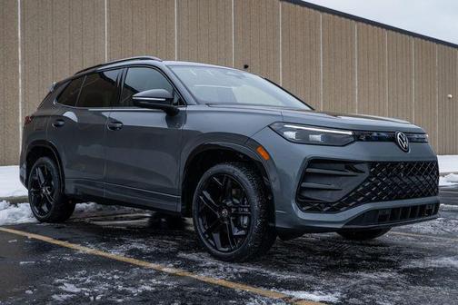 2026 Volkswagen Tiguan 2.0T SE R-Line Black 4MOTION