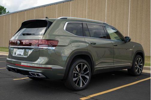2025 Volkswagen Atlas 2.0T SEL Premium R-Line 4MOTION