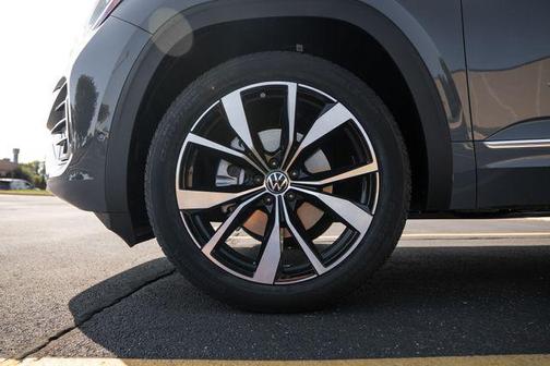 2026 Volkswagen Atlas 2.0T SEL Premium R-Line 4MOTION