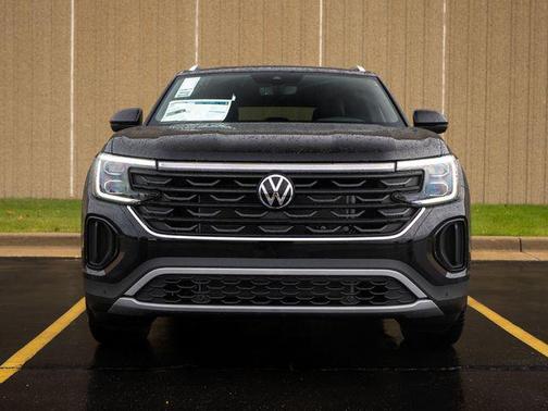 2026 Volkswagen Atlas Cross Sport 2.0T SE w/Technology 4MOTION