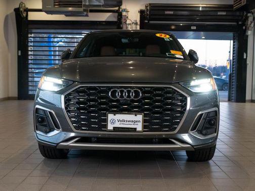 2022 Audi Q5 45 S line Premium