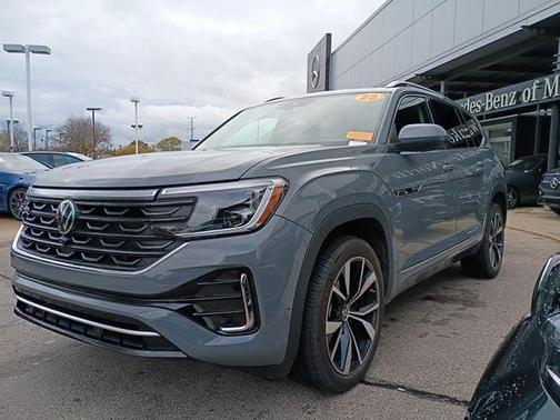 2025 Volkswagen Atlas 2.0T SEL Premium R-Line 4MOTION