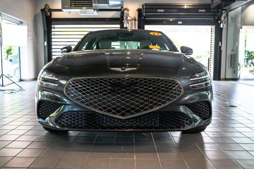 2023 Genesis G70 2.0T AWD