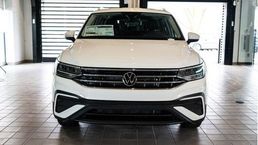 2024 Volkswagen Tiguan 2.0T SE 4MOTION