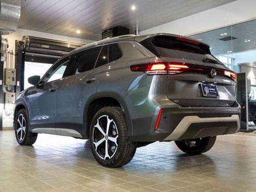 2025 Volkswagen Tiguan 2.0T SE 4MOTION