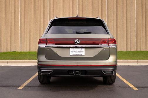 2025 Volkswagen Atlas 2.0T SE w/Technology 4MOTION