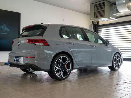 2025 Volkswagen Golf GTI 2.0T S DSG