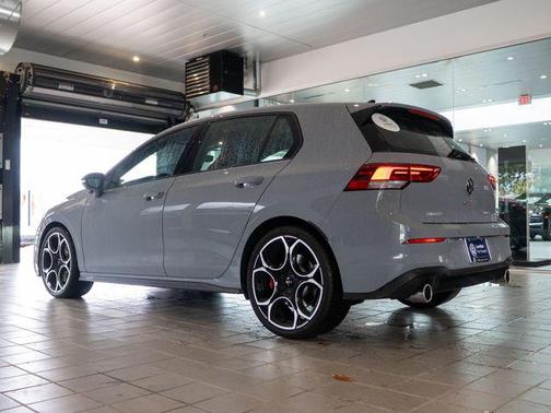 2025 Volkswagen Golf GTI 2.0T S DSG