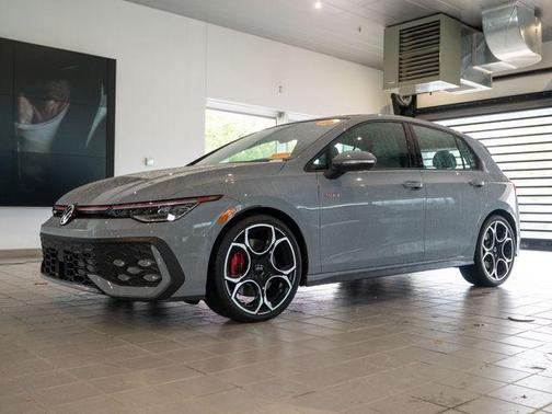 2025 Volkswagen Golf GTI 2.0T S DSG