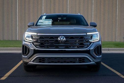 2026 Volkswagen Atlas Cross Sport 2.0T SE w/Technology 4MOTION