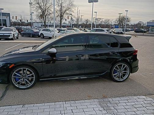 2024 Volkswagen Golf R 2.0T DSG