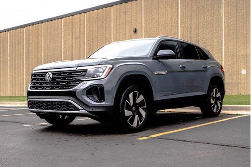 pure gray 2026 Volkswagen Atlas Cross Sport 2.0T SE w/Technology 4MOTION