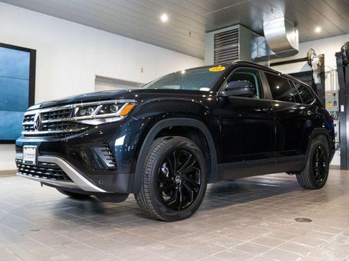 2023 Volkswagen Atlas 2.0T SE w/Technology 4MOTION