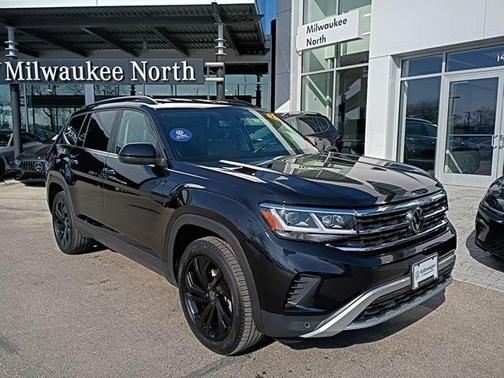 2023 Volkswagen Atlas 2.0T SE w/Technology 4MOTION