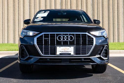 2022 Audi Q3 45 S line Premium