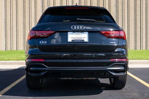 2022 Audi Q3 45 S line Premium