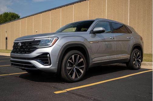 2026 Volkswagen Atlas Cross Sport 2.0T SEL Premium