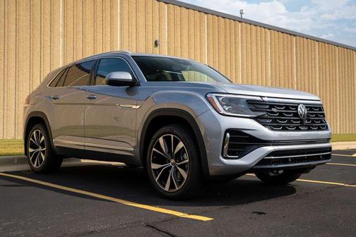 2026 Volkswagen Atlas Cross Sport 2.0T SEL Premium