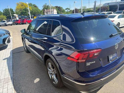 Atlantic Blue Metallic 2021 Volkswagen Tiguan 2.0T SEL