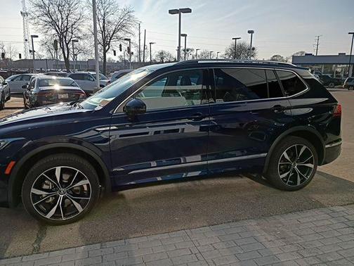 2023 Volkswagen Tiguan 2.0T SEL R-Line 4MOTION