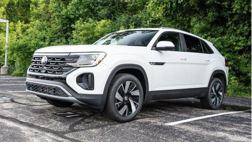 2024 Volkswagen Atlas Cross Sport 2.0T SE w/Technology 4MOTION