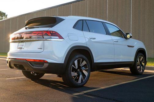 2026 Volkswagen Atlas Cross Sport 2.0T SE w/Technology 4MOTION