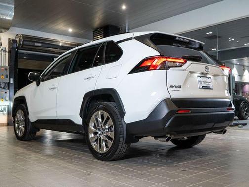 2019 Toyota RAV4 XLE Premium