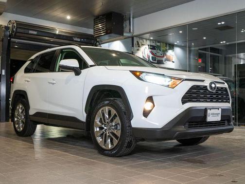 2019 Toyota RAV4 XLE Premium