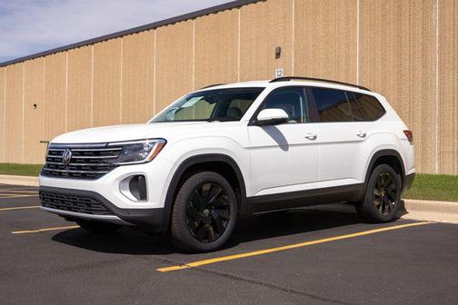 2025 Volkswagen Atlas 2.0T SE w/Technology 4MOTION