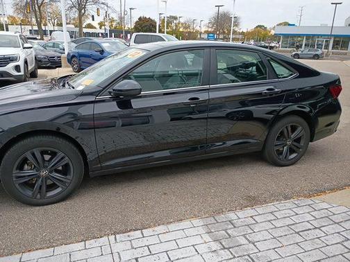 2022 Volkswagen Jetta 1.5T SE