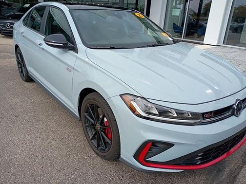2025 Volkswagen Jetta GLI 2.0T Autobahn