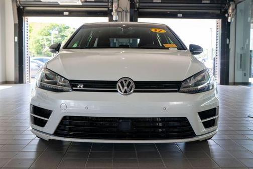 2017 Volkswagen Golf R 2.0T Manual