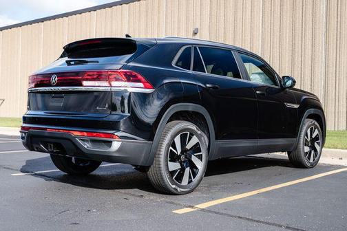 2026 Volkswagen Atlas Cross Sport 2.0T SE w/Technology 4MOTION